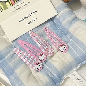 6pcs  Cute Small Hello Kitty Decorative Hair Clips for Girls.